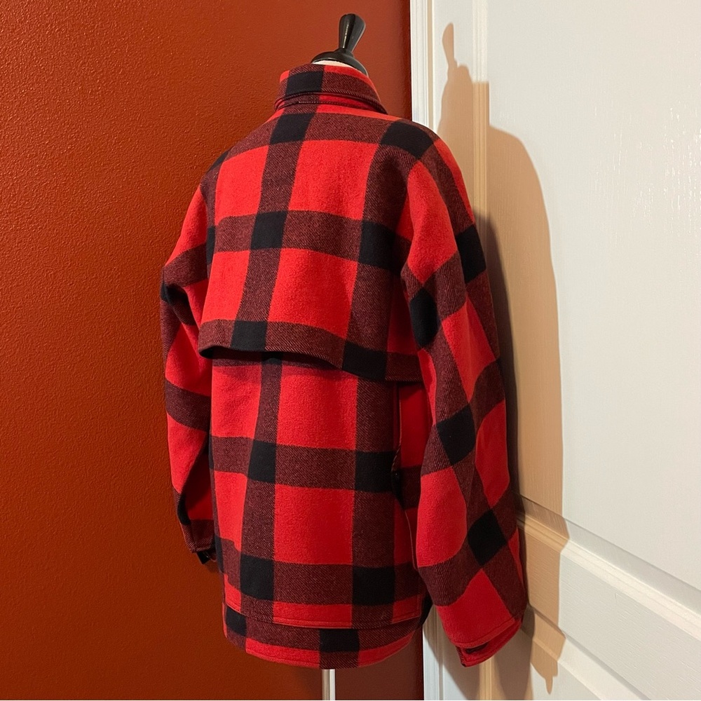 C.C Filson Men’s Vintage Mackinaw Cruiser Red Buffalo Plaid Wool Garment Coat - Picture 7 of 8